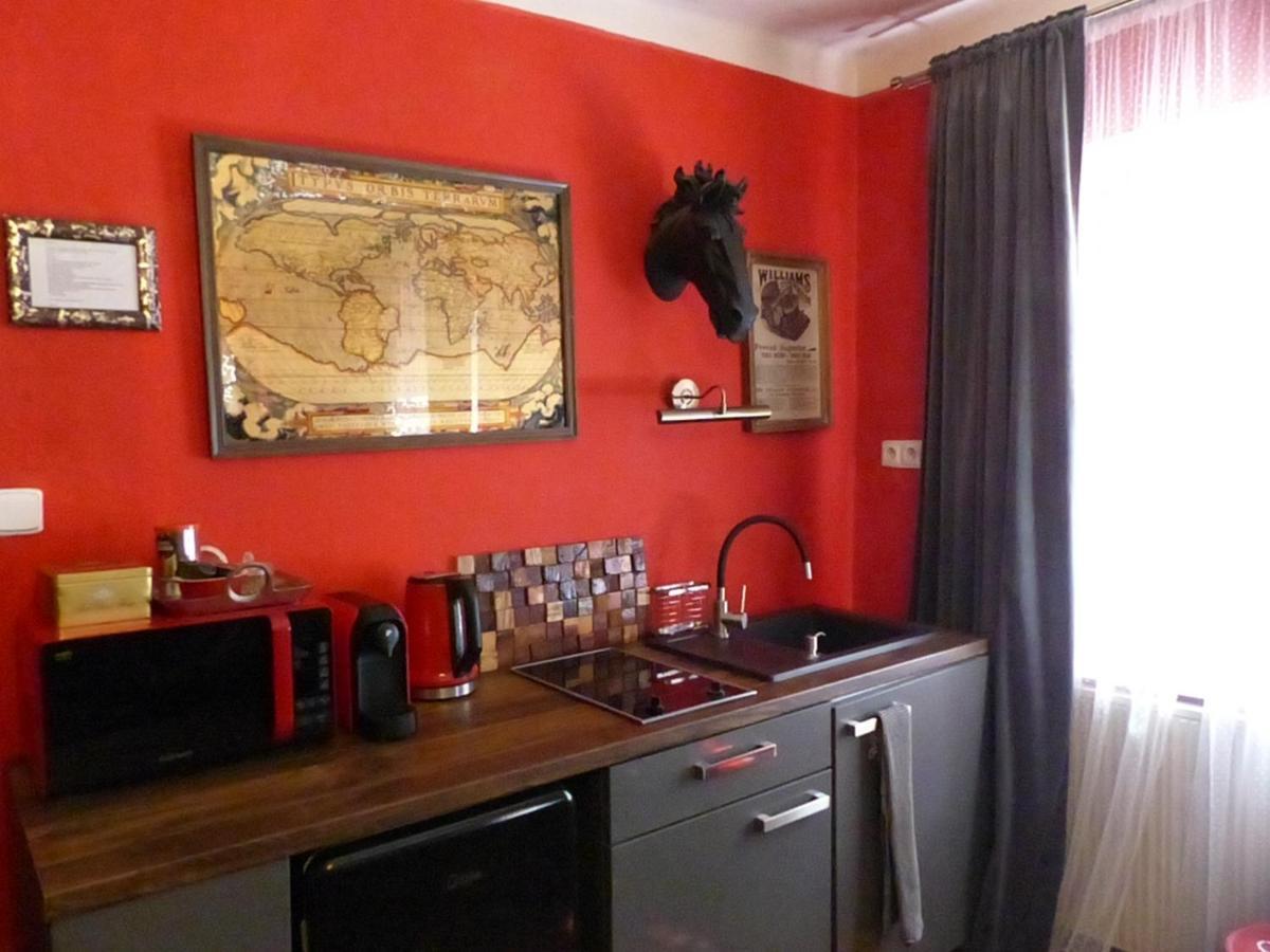 Decadent Art Club Apartment Cesky Krumlov Luaran gambar